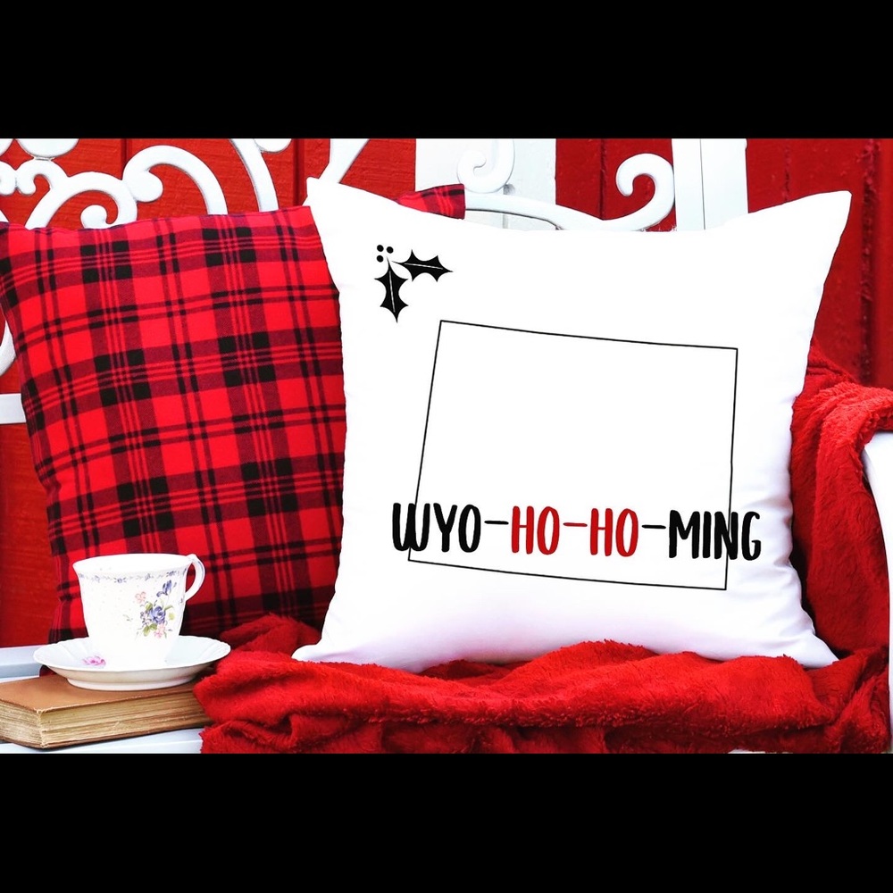 Wyoming Christmas pillow cover 18 x 18 inches
